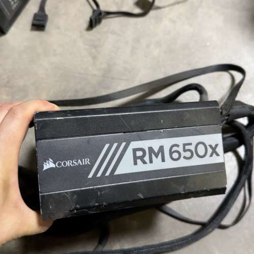 议价-海盗船RM650x全模组电源，650W大功率，成色如图，功能