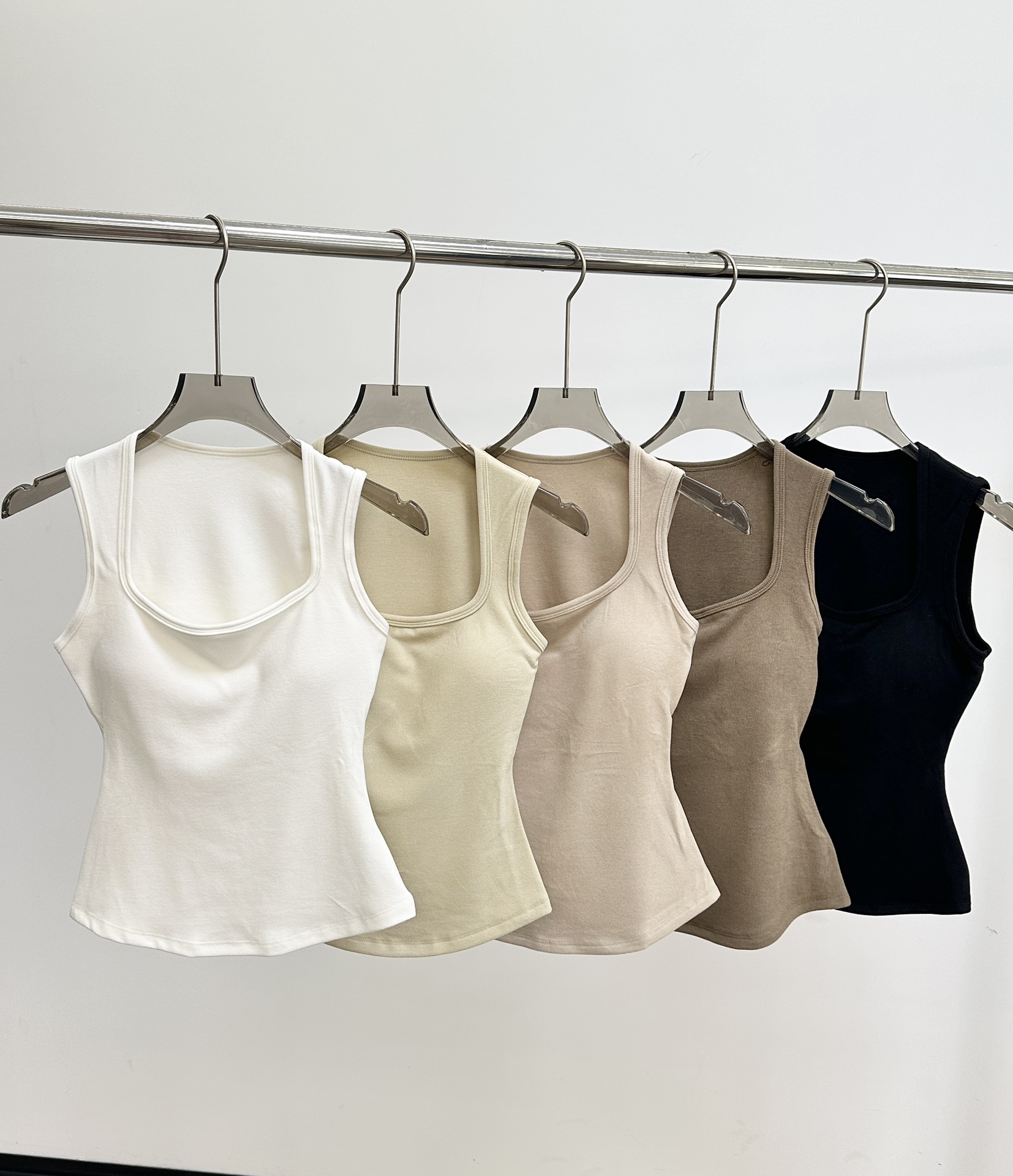 品牌订单剩余面料U领螺纹双面德绒磨毛保暖背心一体杯修身打底