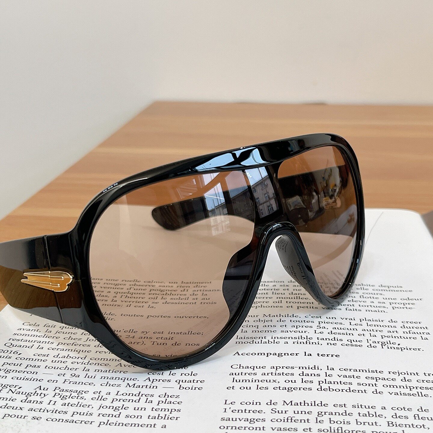 2026新款欧美翅膀造型连体片时尚墨镜女高级感出游个性太阳镜