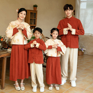 过年款新中式亲子装一家三四口国风套装汉服母女装全家拜年服外套