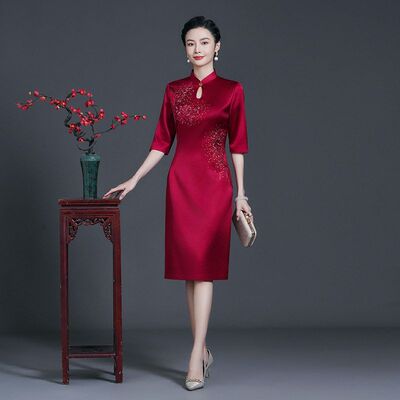 奕雯妈妈婚宴晚年轻丈母娘高端礼服裙高档参加装婚礼服高贵大码喜