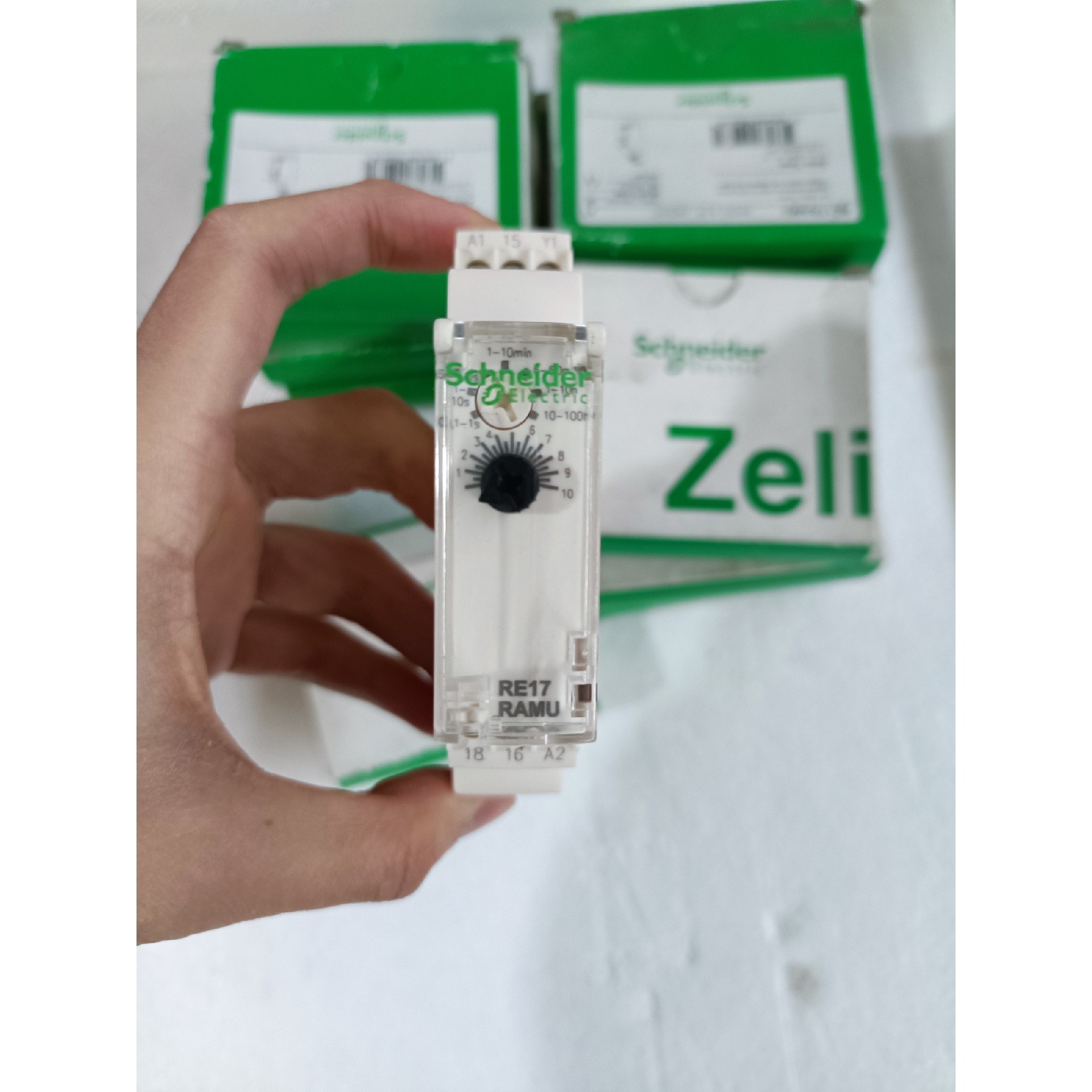 (议价)全新施耐德RE17RAMU时间继电器处理询价