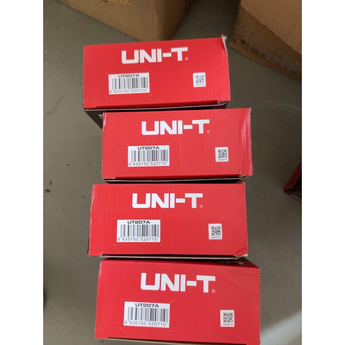 (议价)全新优利德UT207A数字钳形万用表,原装正品,带原装包装盒询