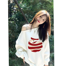 法式斜领露肩白色苹果印花卫衣女春秋季大童初中高中学生宽松上衣