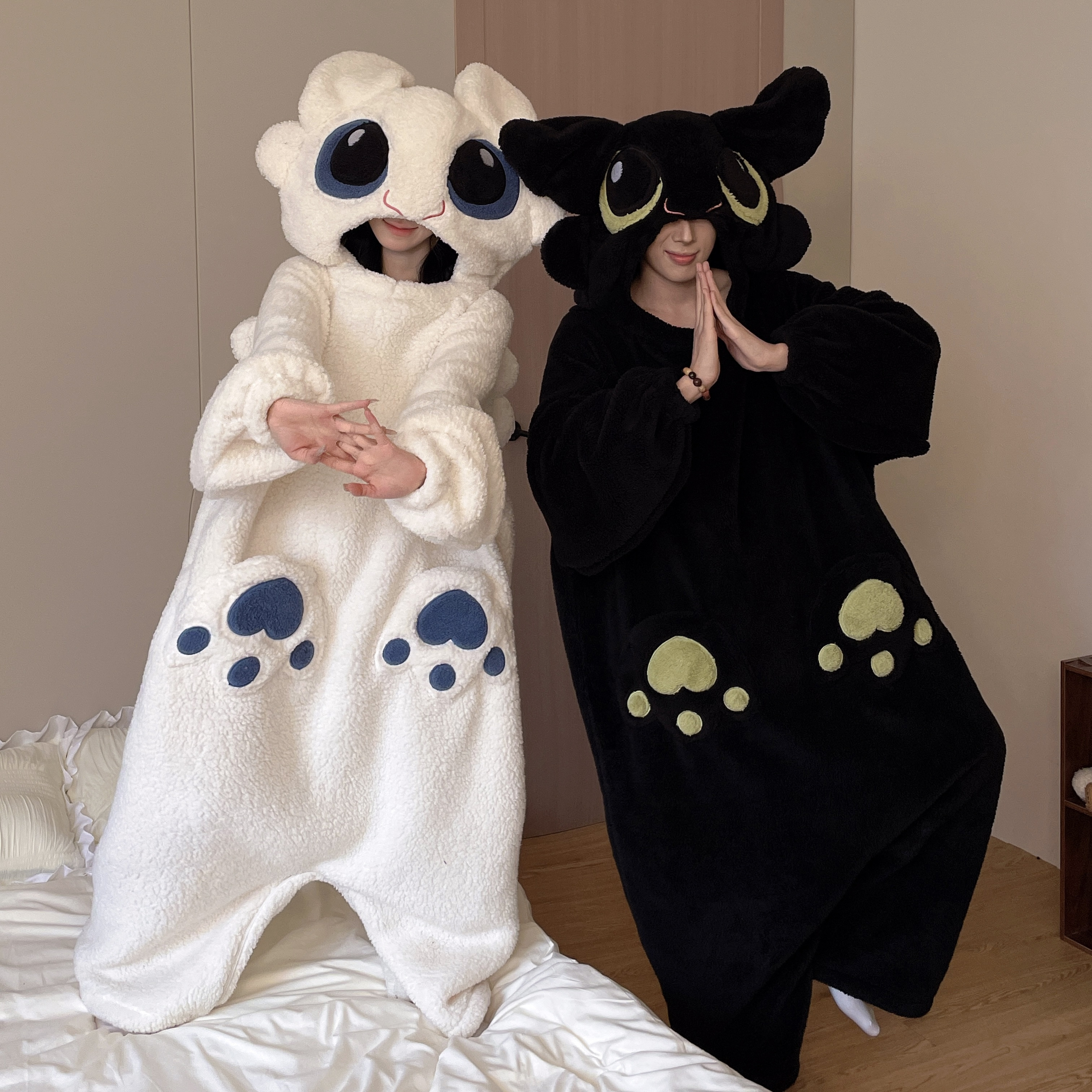 情侣搞怪连体服无牙仔睡衣珊瑚绒