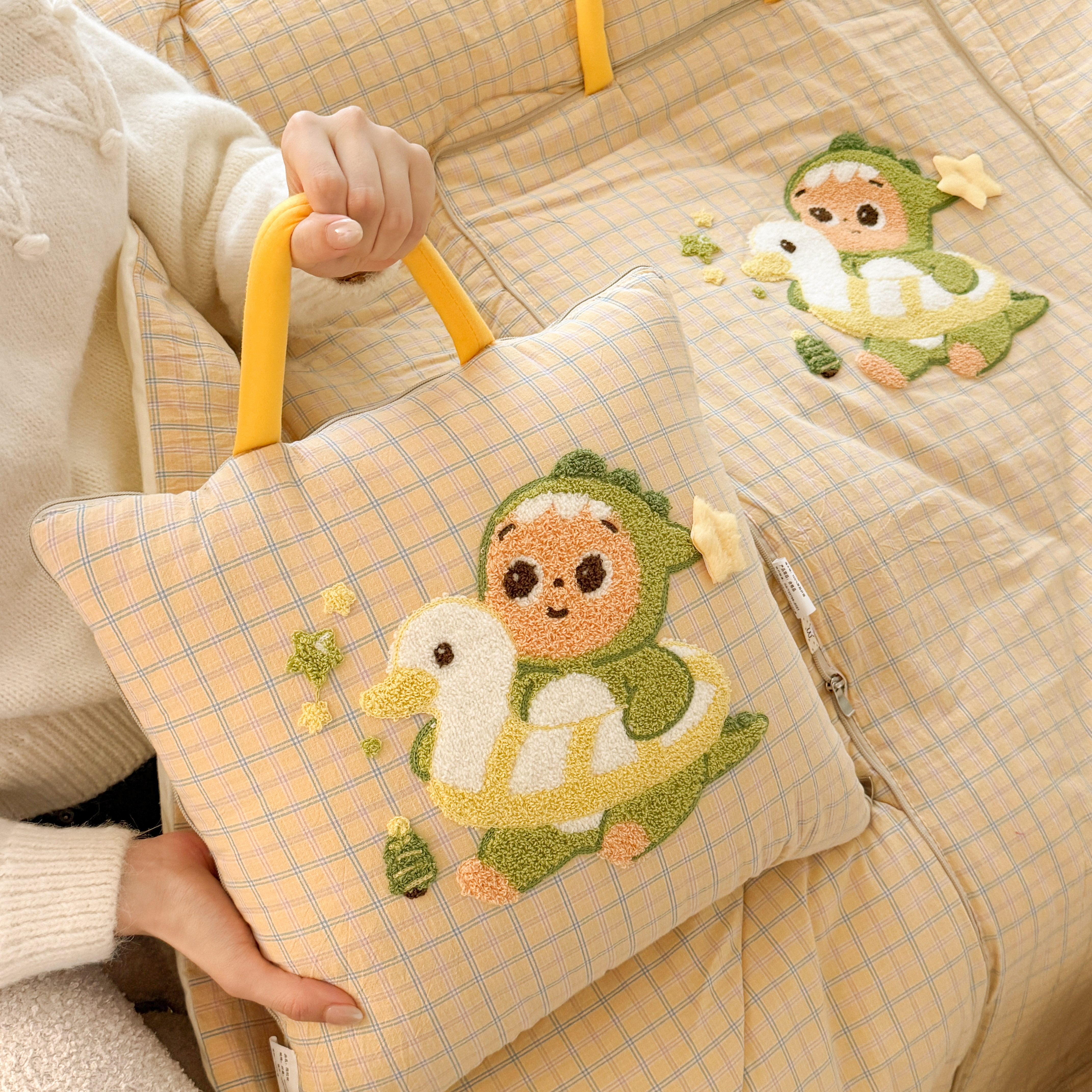 卡通恐龙抱枕被子两用全棉办公室午睡枕头毯二合一车载纯棉靠垫夏