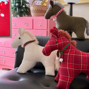 马年限定毛绒小马吉祥玩偶挂件新年礼物抱枕沙发装饰2026新款异型
