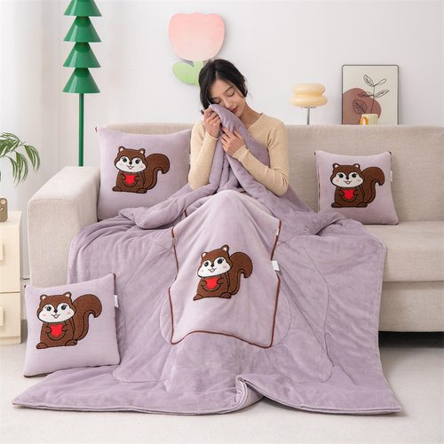 加厚牛奶绒抱枕被子汽车载靠枕