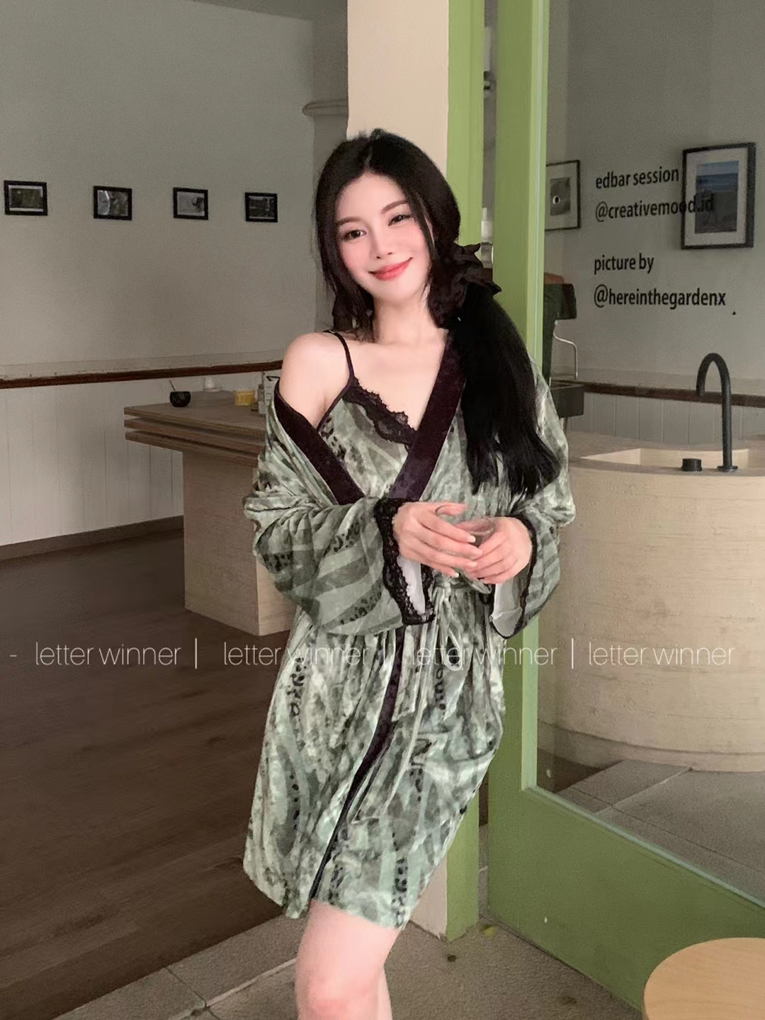 金丝绒睡衣吊带睡袍性感睡裙套装