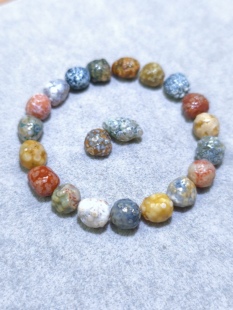 阿拉善玛瑙筋脉石泡泡漆手串1.0左右无孔