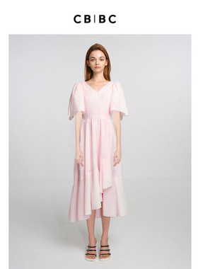 罗马假日系列 2023年夏季新款粉色V领泡泡袖荷叶边长款收腰连衣裙