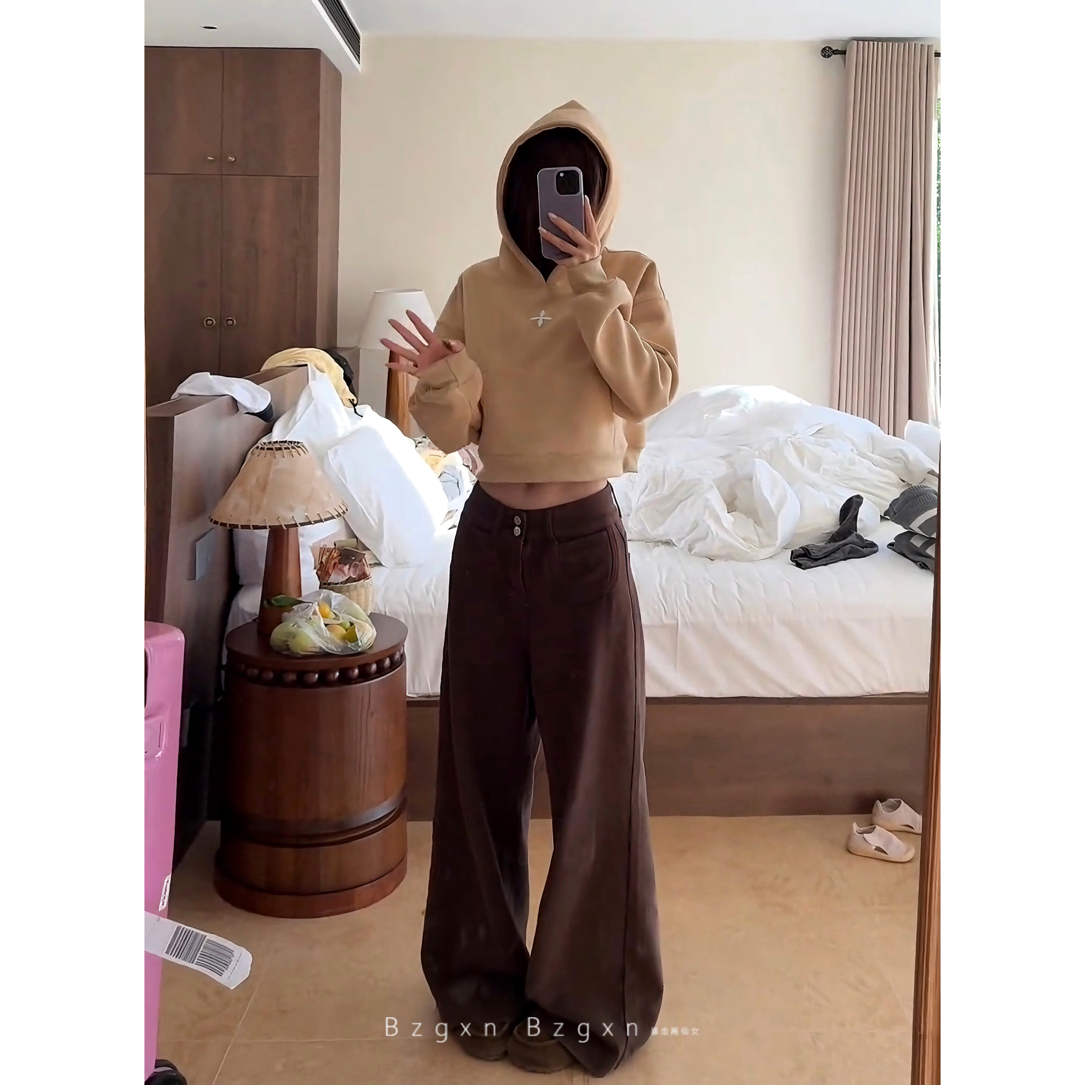 送运费险梨形身材咖色阔腿牛仔裤