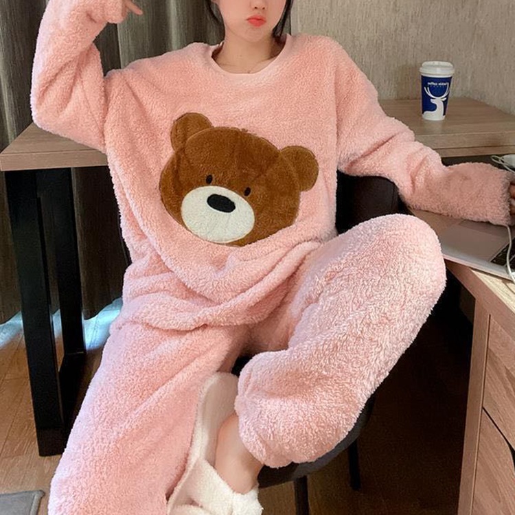 甜美歪头熊睡衣女秋冬季卡通圆领宽松法兰绒加绒加厚家居服可外穿