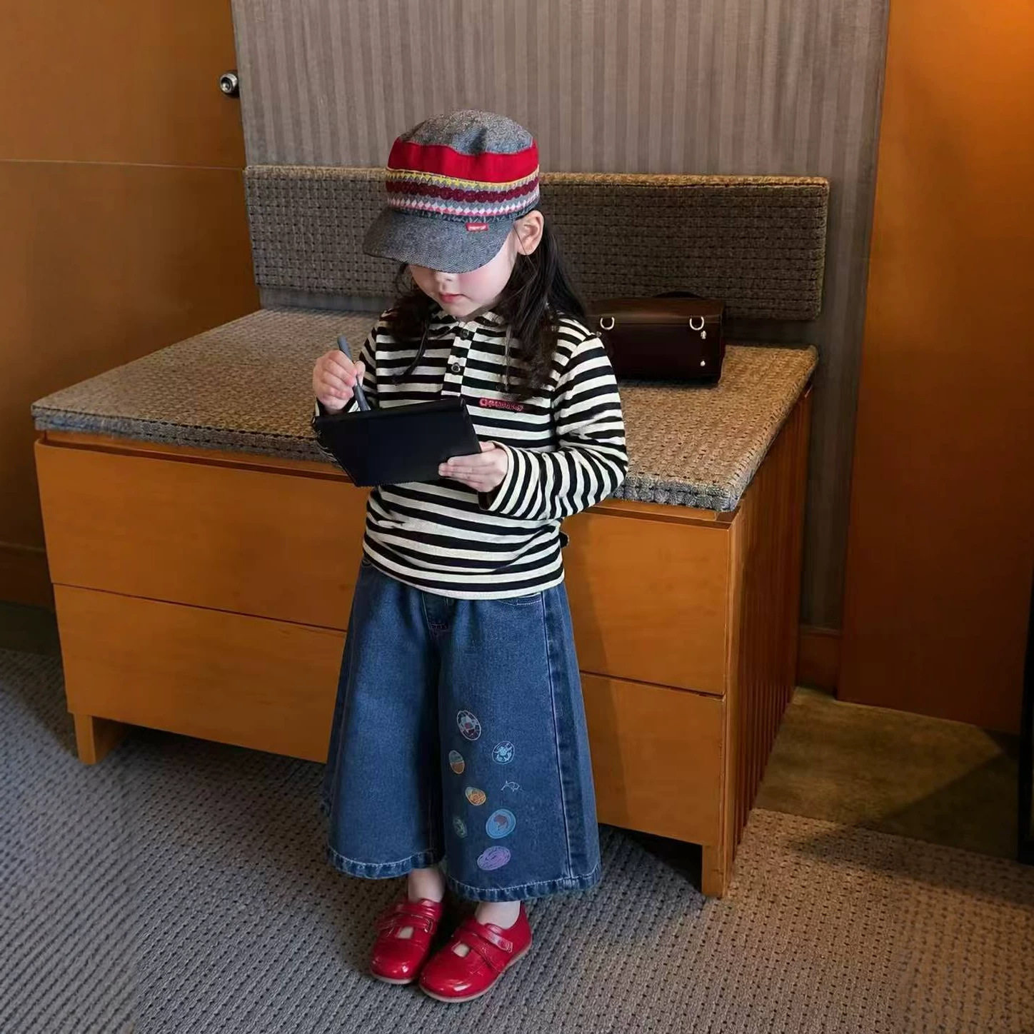 女童秋季套装2026新款儿童条纹长袖连帽卫衣洋气女宝宝阔腿牛仔裤