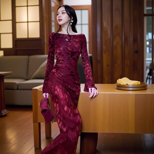 MOSS【潇湘连枝】丝绒亮丝剪花连衣裙