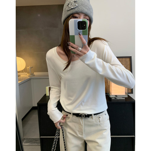 阿一 轻柔贴肤仿羊绒u领打底衫女秋季宽松Q弹内搭显瘦卷边长袖t恤