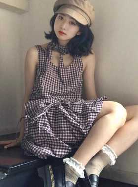 今年流行爆款裙子女夏日艺术范复古紫色格子miu里miu气连衣裙chic