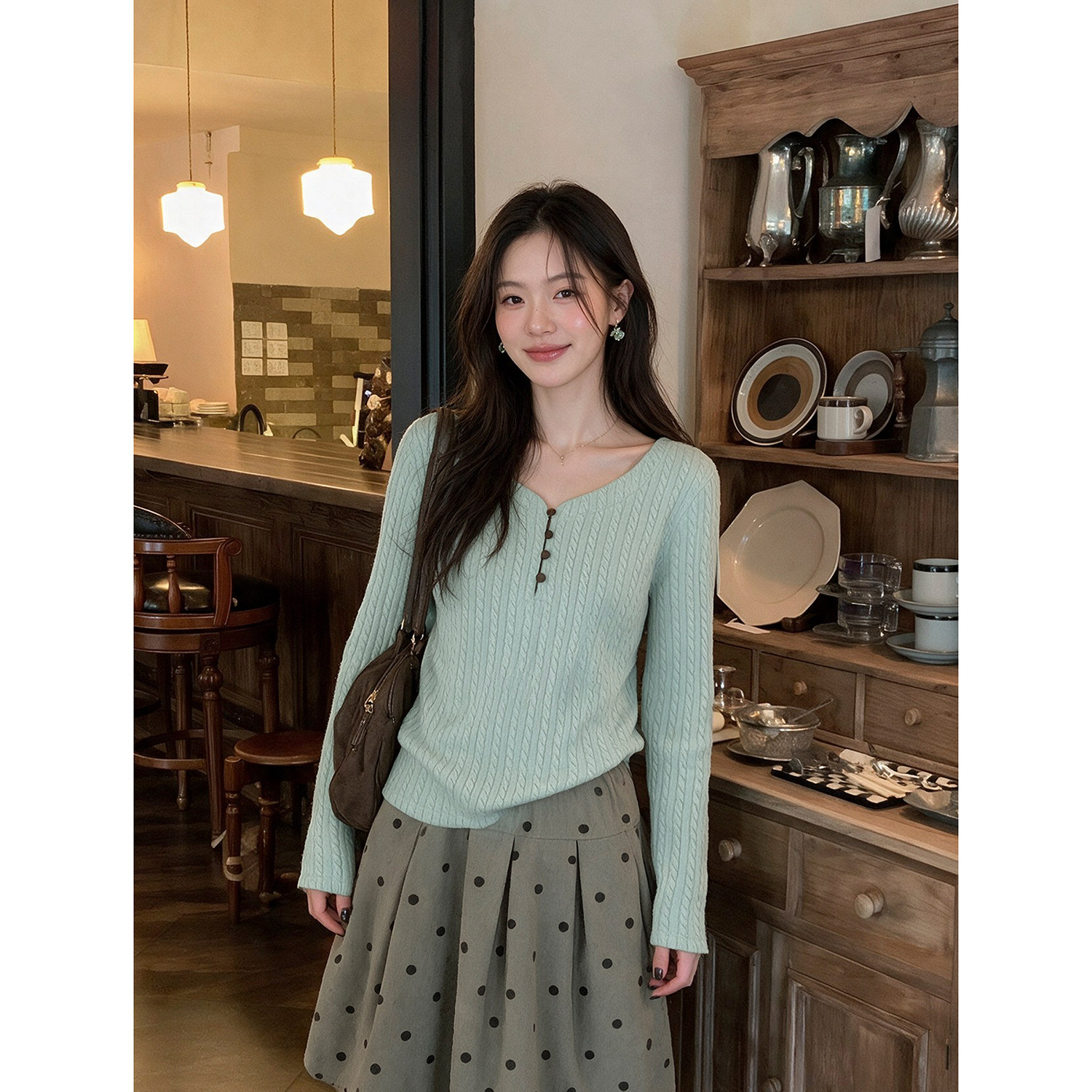 巷花街长袖休闲简约百搭毛衣坑条女装V领纽扣开衫针织衫