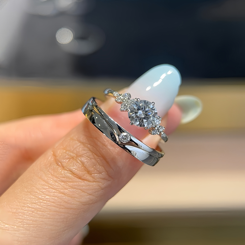 纯银莫桑石钻戒女柏林情书对戒