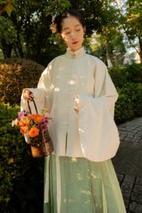 春下汉服 君须纪 明制秋冬立领对襟短袄棉麻提花短上衣