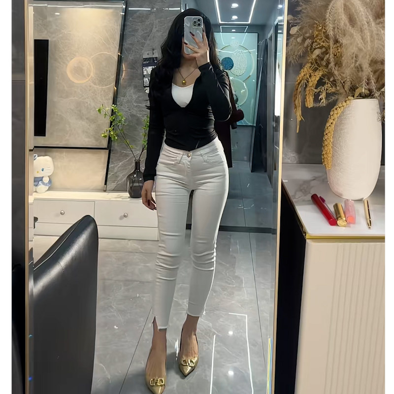 休闲高腰修身小脚白色牛仔裤女士2026春季新款日常弹力铅笔裤