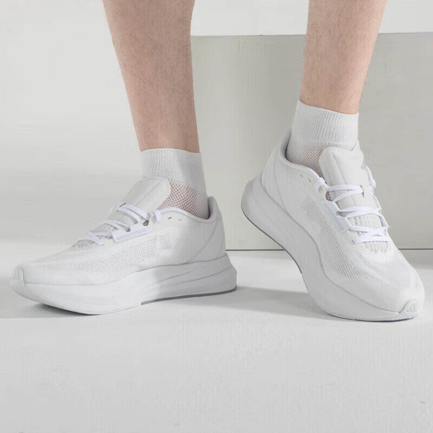 阿迪达斯男女鞋2023新款