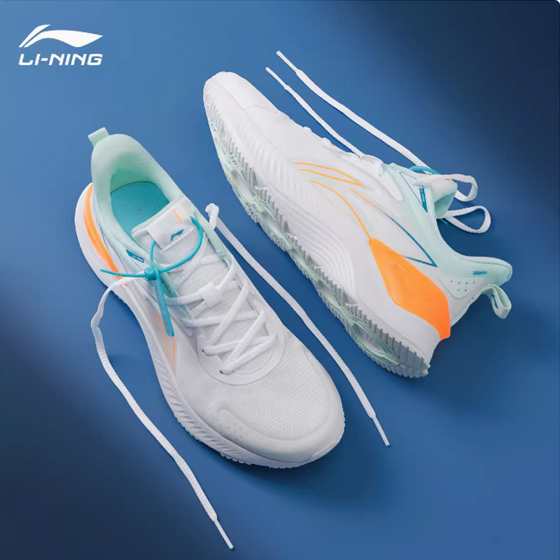 李宁跑鞋男士反光运动鞋男士新品