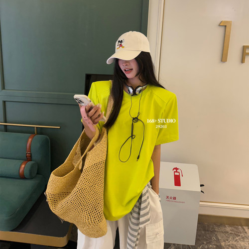荧光绿垫肩短袖T恤女夏季新款宽松显瘦中长款慵懒风百搭上衣洋气