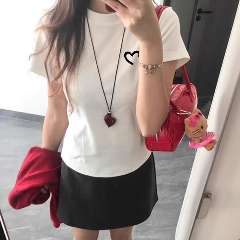 2025新款白色短款下摆弧形短袖t恤女修身正肩体恤辣妹短装上衣潮