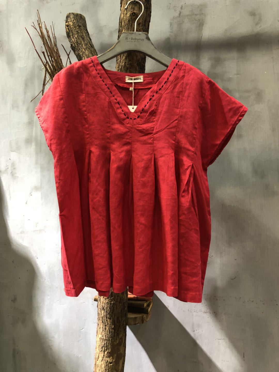 夏季新款休闲套头简约宽松纯色绣线百搭无袖V领大码T恤D695