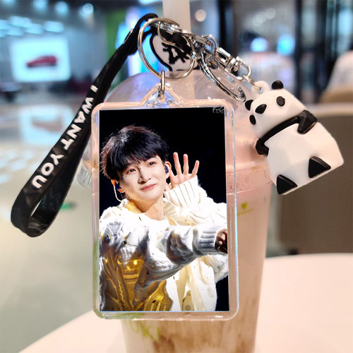 卡布叻_周深演唱会图片定制钥匙扣跑男周边diy公仔玩偶书包小挂件