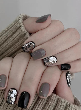 秋冬少女纯手工穿戴甲高级新短款甜酷INS亮片可拆卸成品美甲贴片