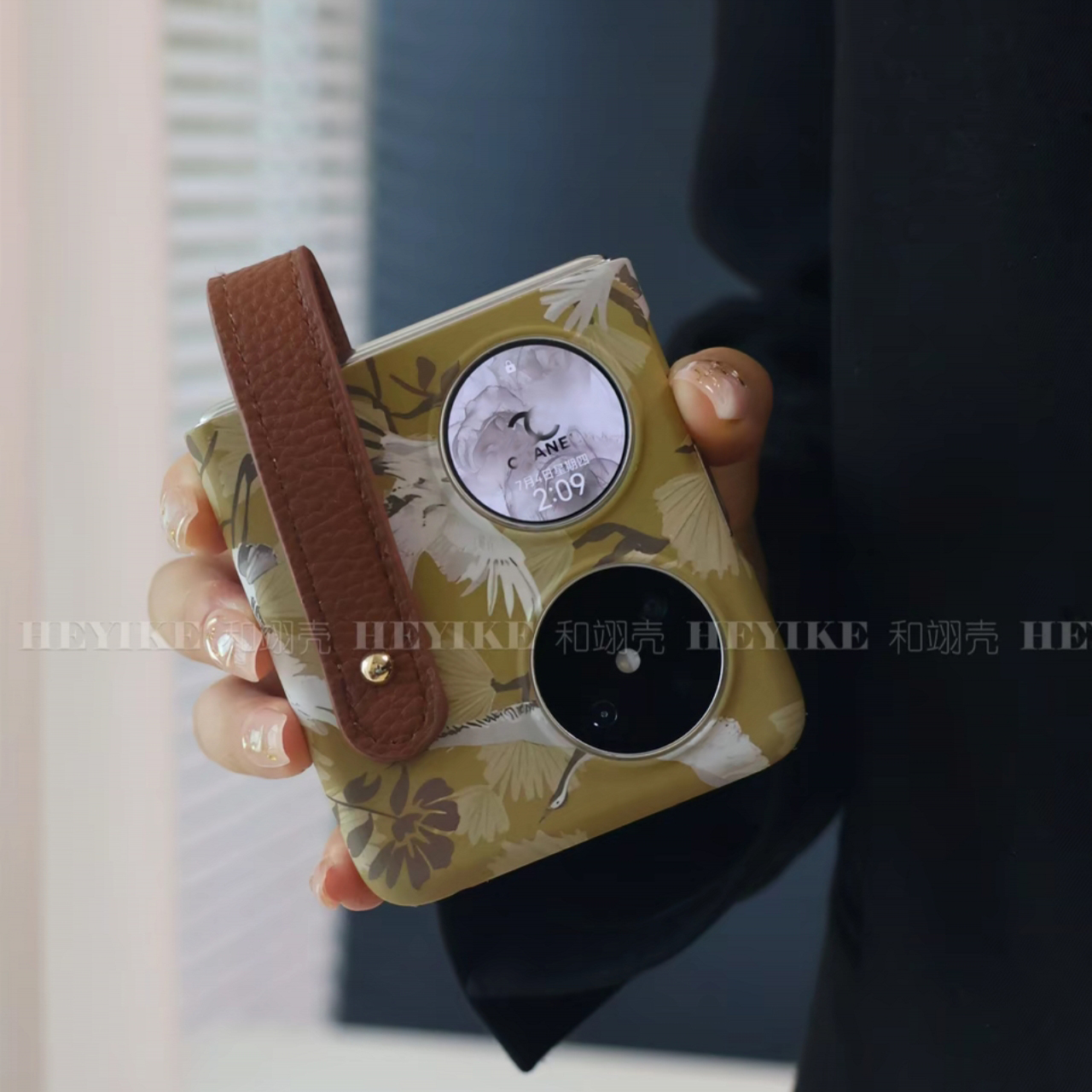 国风复古仙鹤适用华为pocket2手机壳pura X荣耀magicvflip2折叠屏N3filp三星zflip7/6小米mixflip2皮质手腕带