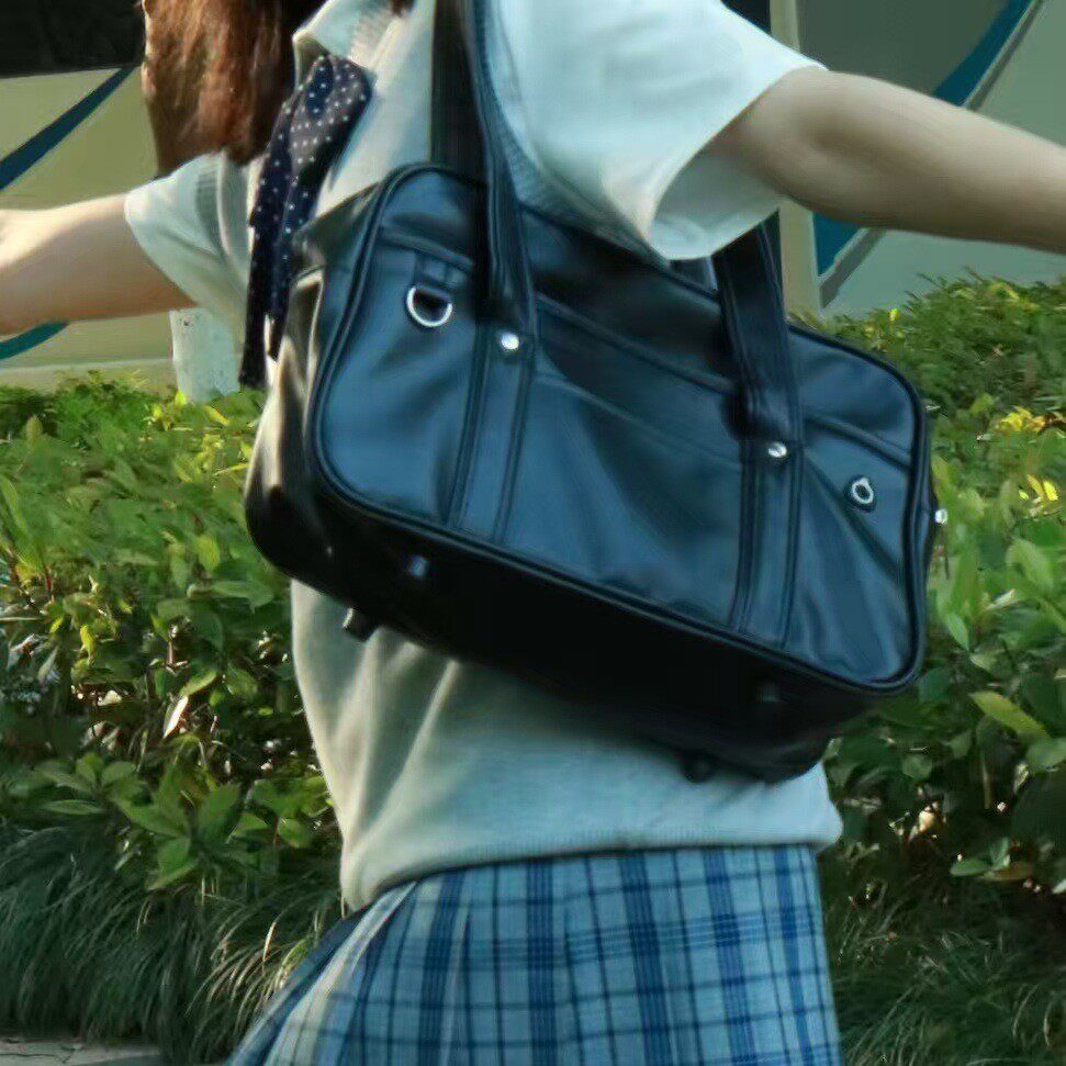 日系JK校供大容量通勤电脑包