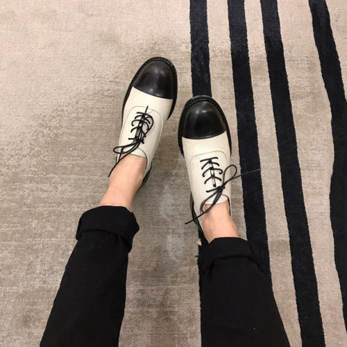 牛津德比鞋2019春季新款拼色平底女鞋圆头系带小皮鞋英伦单鞋子女在类目 女鞋, 低帮鞋中 - 来自Buy2taobao.com提供专业的淘宝代购服务