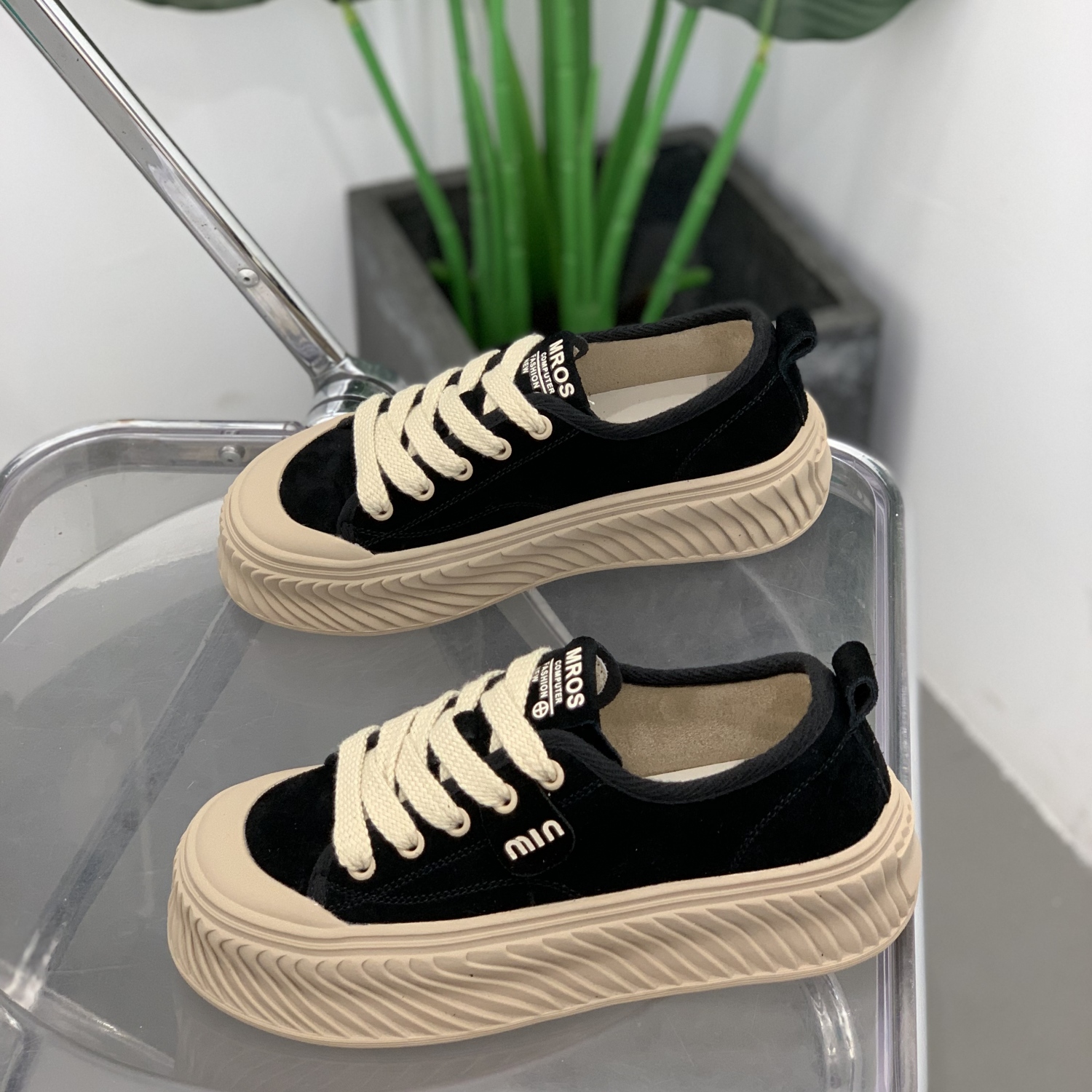 板鞋女休闲厚底显瘦百搭真皮