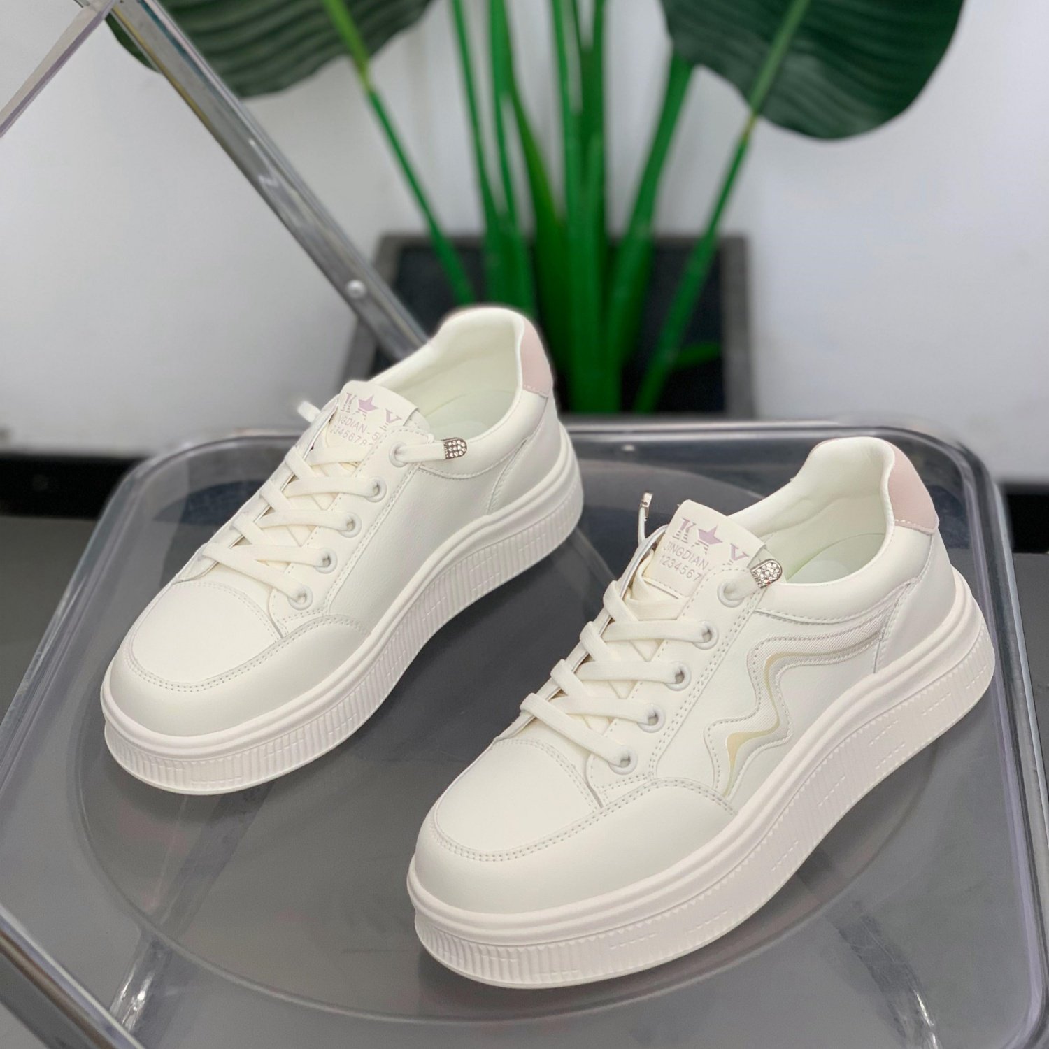 真皮小白鞋女2026年春季新款百搭学生休闲鞋子一脚蹬平底时尚板鞋,女鞋,休闲板鞋,淘宝优惠券,粉丝福利购,淘宝优惠卷