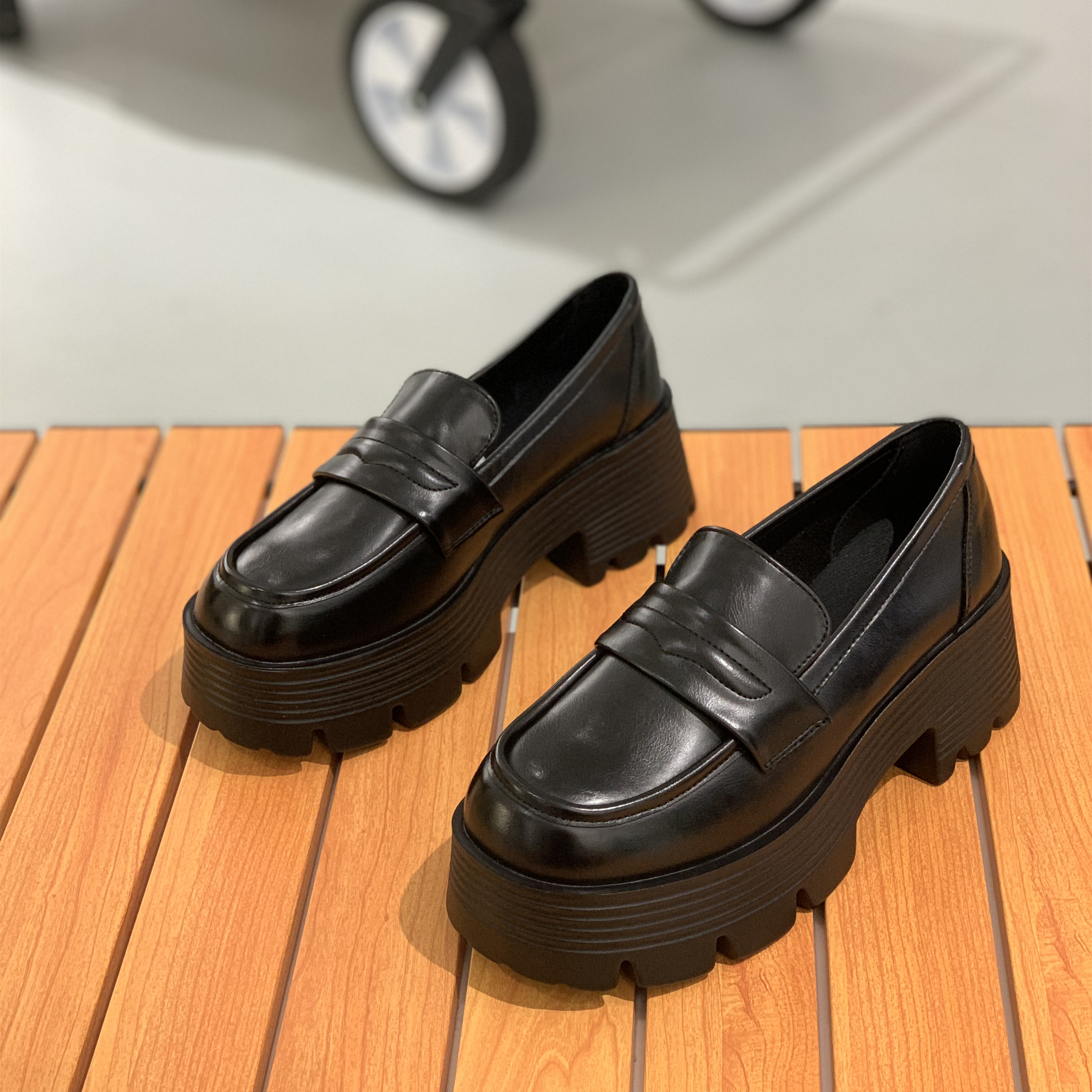 粗跟乐福鞋女休闲百搭