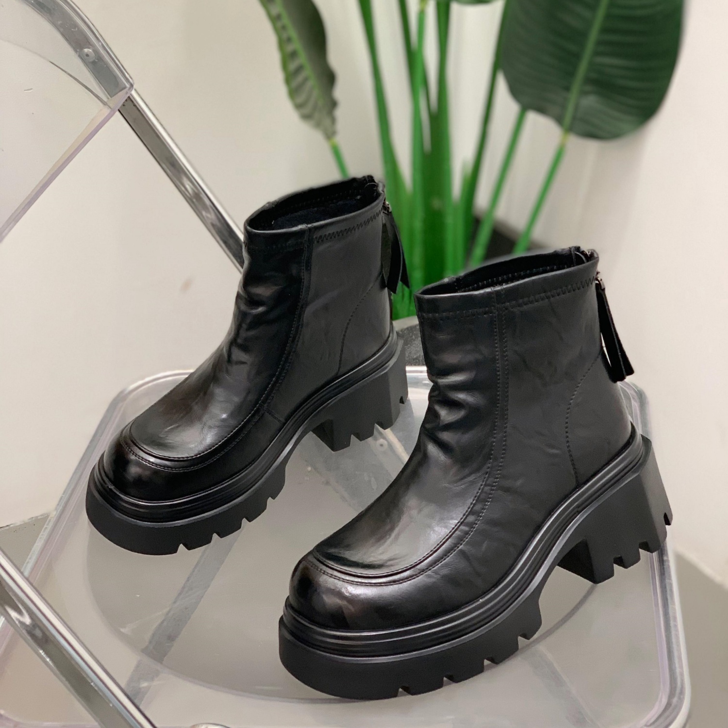 厚底加绒马丁靴女百搭切尔西靴