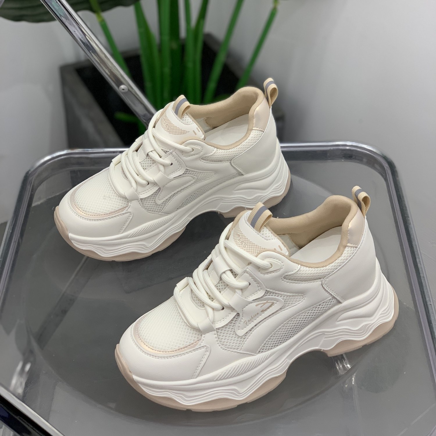 轻便透气网面真皮老爹鞋女2025年春季跑步鞋百搭显瘦运动休闲女鞋,女鞋,时尚休闲鞋,淘宝优惠券,粉丝福利购,淘宝优惠卷