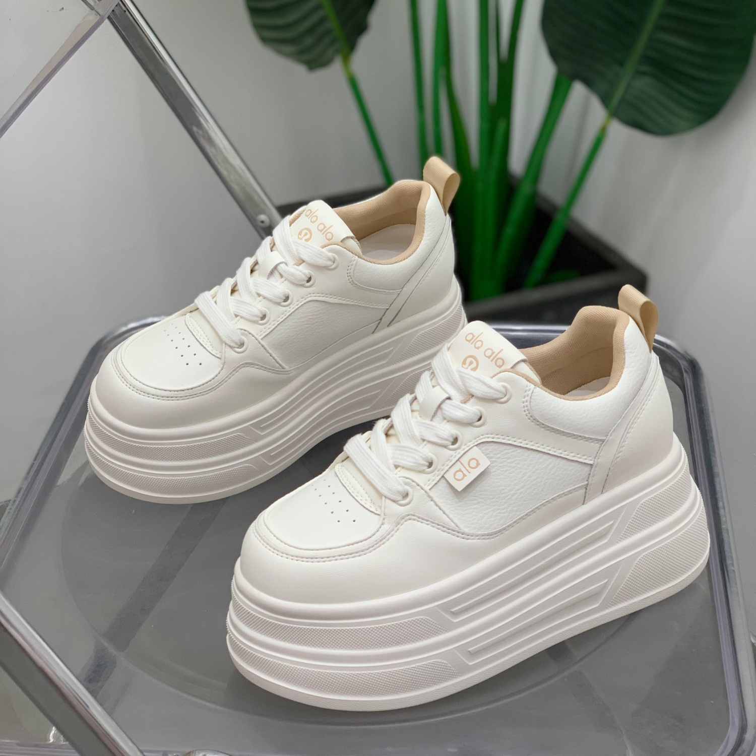 真皮小个子增高小白鞋女百搭显瘦