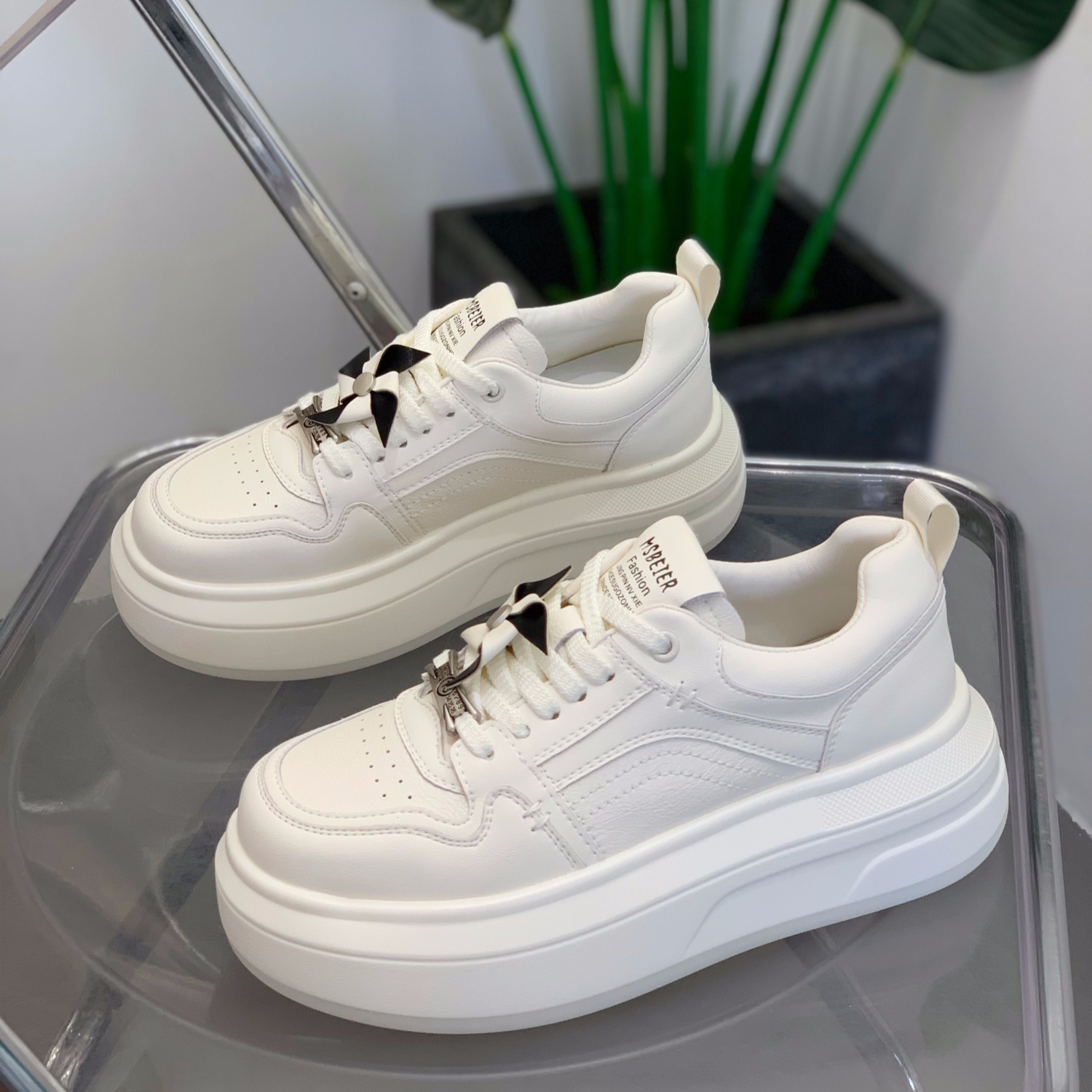 真皮小白鞋女厚底百搭显瘦