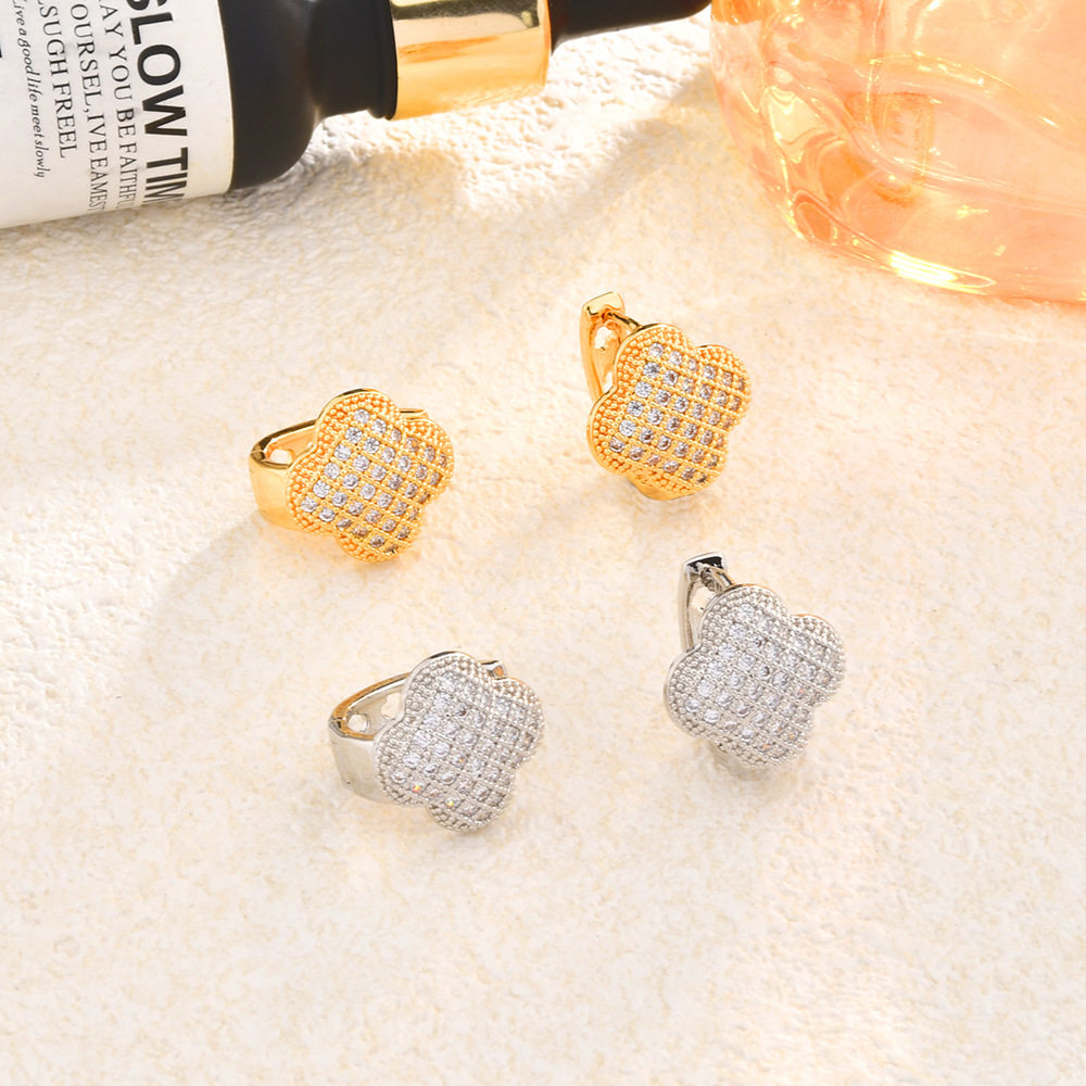 简约个性精致四叶草满钻耳扣小众设计高级感轻奢耳环气质耳饰耳扣,饰品/流行首饰/时尚饰品新,耳钉,淘宝优惠券,粉丝福利购,淘宝优惠卷