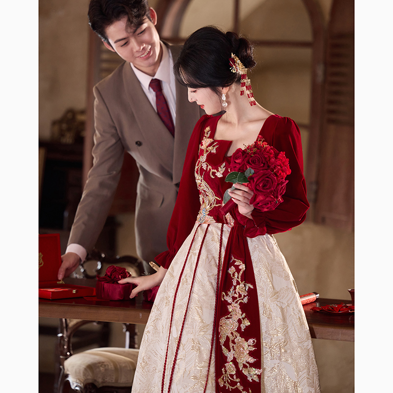 新中式新娘敬酒服2025新款订婚礼服裙长袖大码胖mm显瘦高级回门服