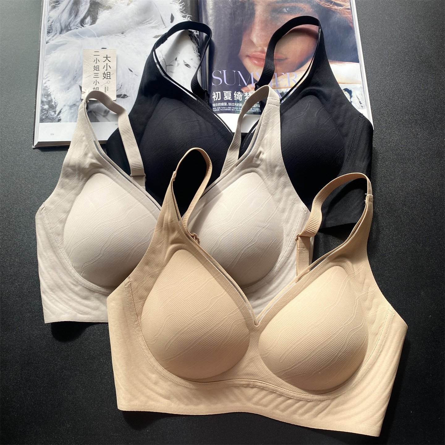 【落小猫 果冻提花轻塑型】无钢圈软支撑文胸女无痕隐形贴肤内衣,女士内衣/男士内衣/家居服,文胸,淘宝优惠券,粉丝福利购,淘宝优惠卷