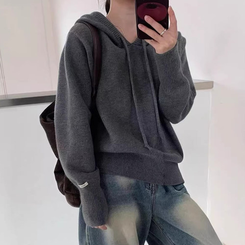 秋冬新款女韩版宽松时尚纯色连帽针织衫百搭休闲保暖套头毛1009d