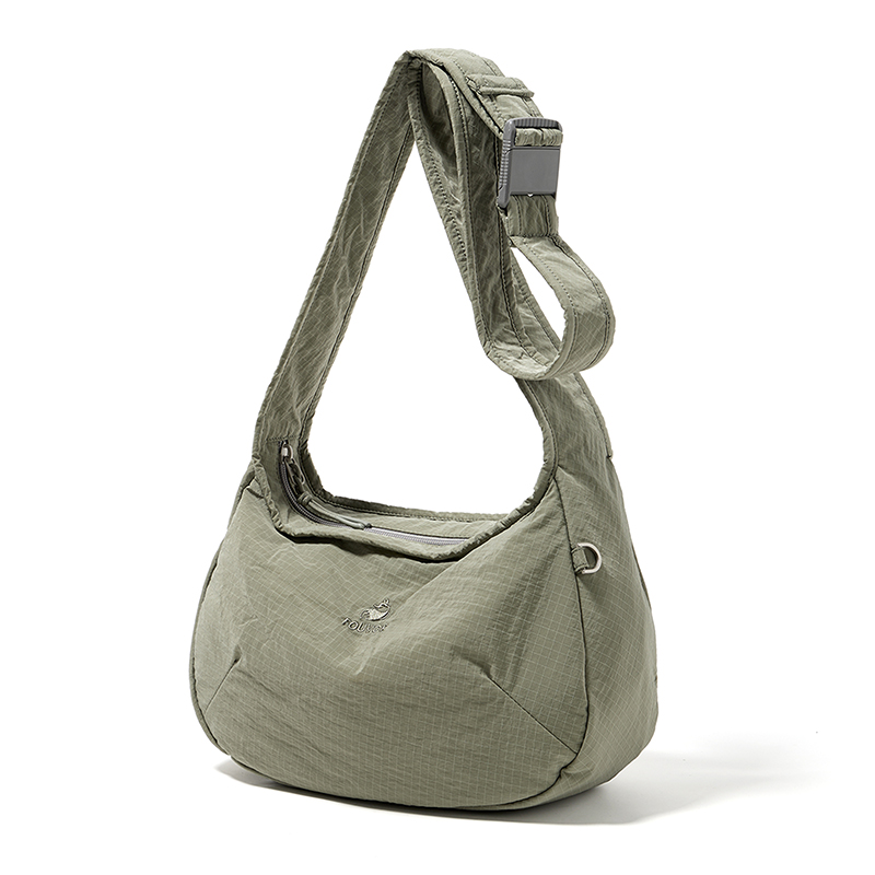 Fouvor大容量单肩包休闲包