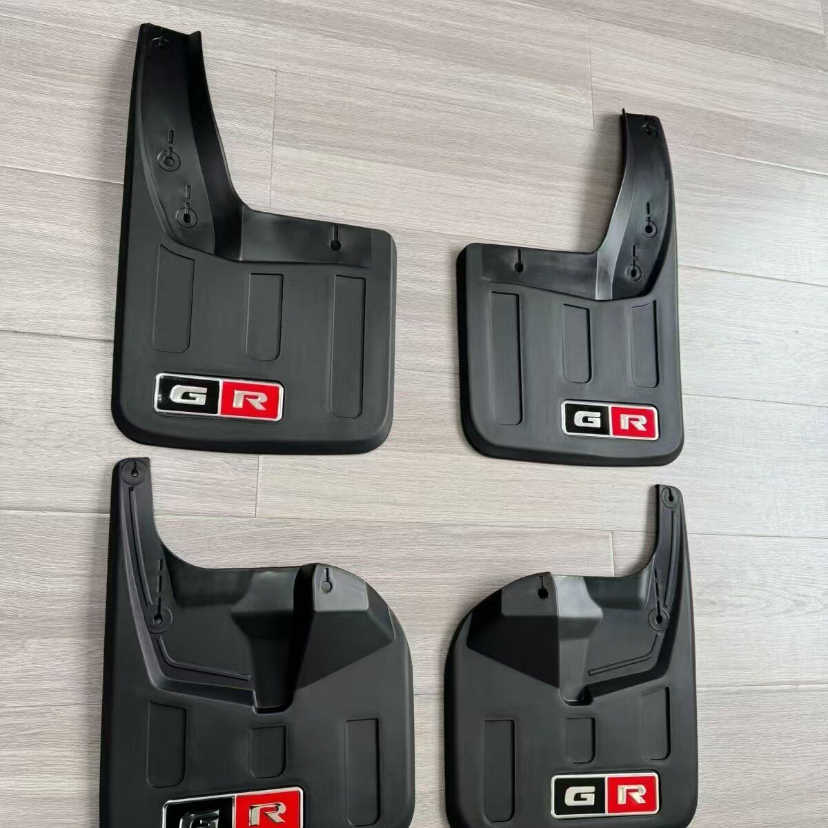 适用15-25年海拉克斯HILUX REVO改装GR TRD标挡泥板防水泥板配件