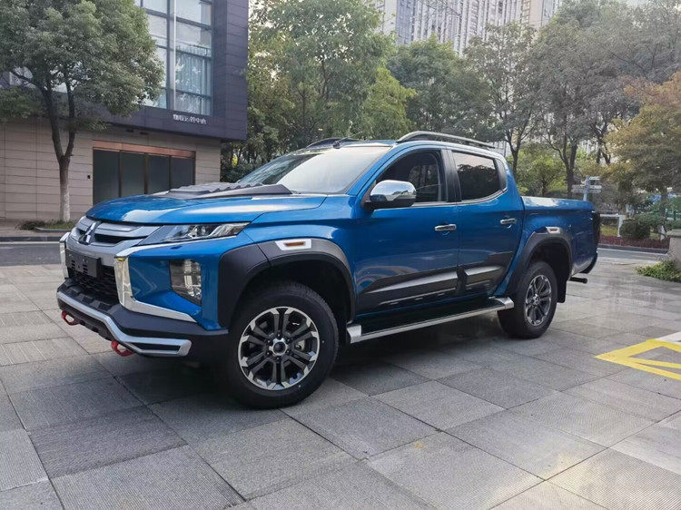 适用19-22年三菱TRITON L200皮卡改装带反光片轮眉加宽挡泥板配件