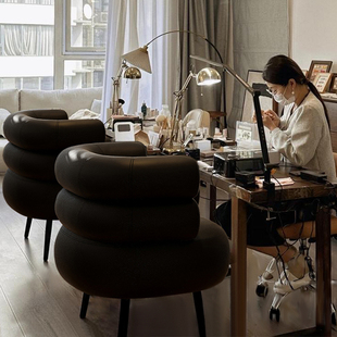 美甲店椅子顾客专用单人靠背沙发椅美甲师化妆椅卧室轻奢梳妆台凳